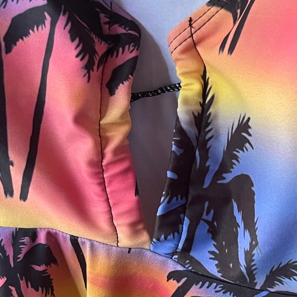 Rose Gal Swim Top 4x Palm Trees - Picture 8 of 12